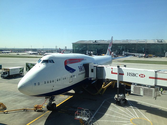 Посадка в самолет British Airways