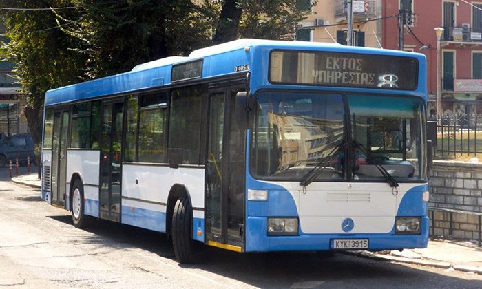 Автобус до аэропорта Корфу
