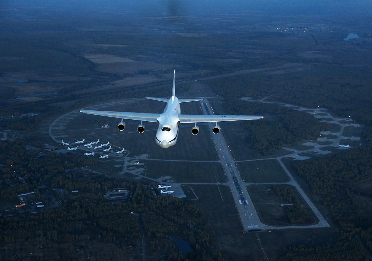 Руслан Ан124 в полете
